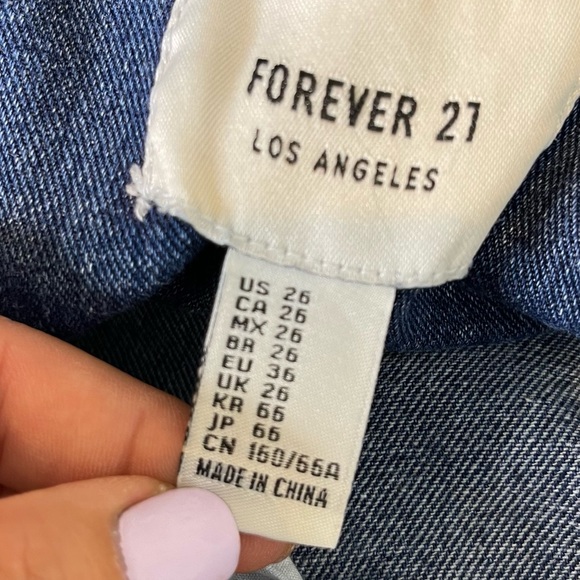 Forever 21 Womens Distressed Denim Bib Overalls Size 26 Torn Ripped Medium Wash - Picture 8 of 9